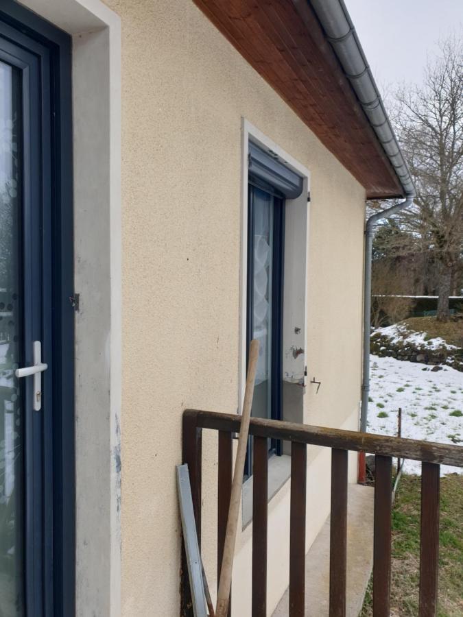 Ferienwohnung Brigitte Carbonnel Aydat Exterior foto